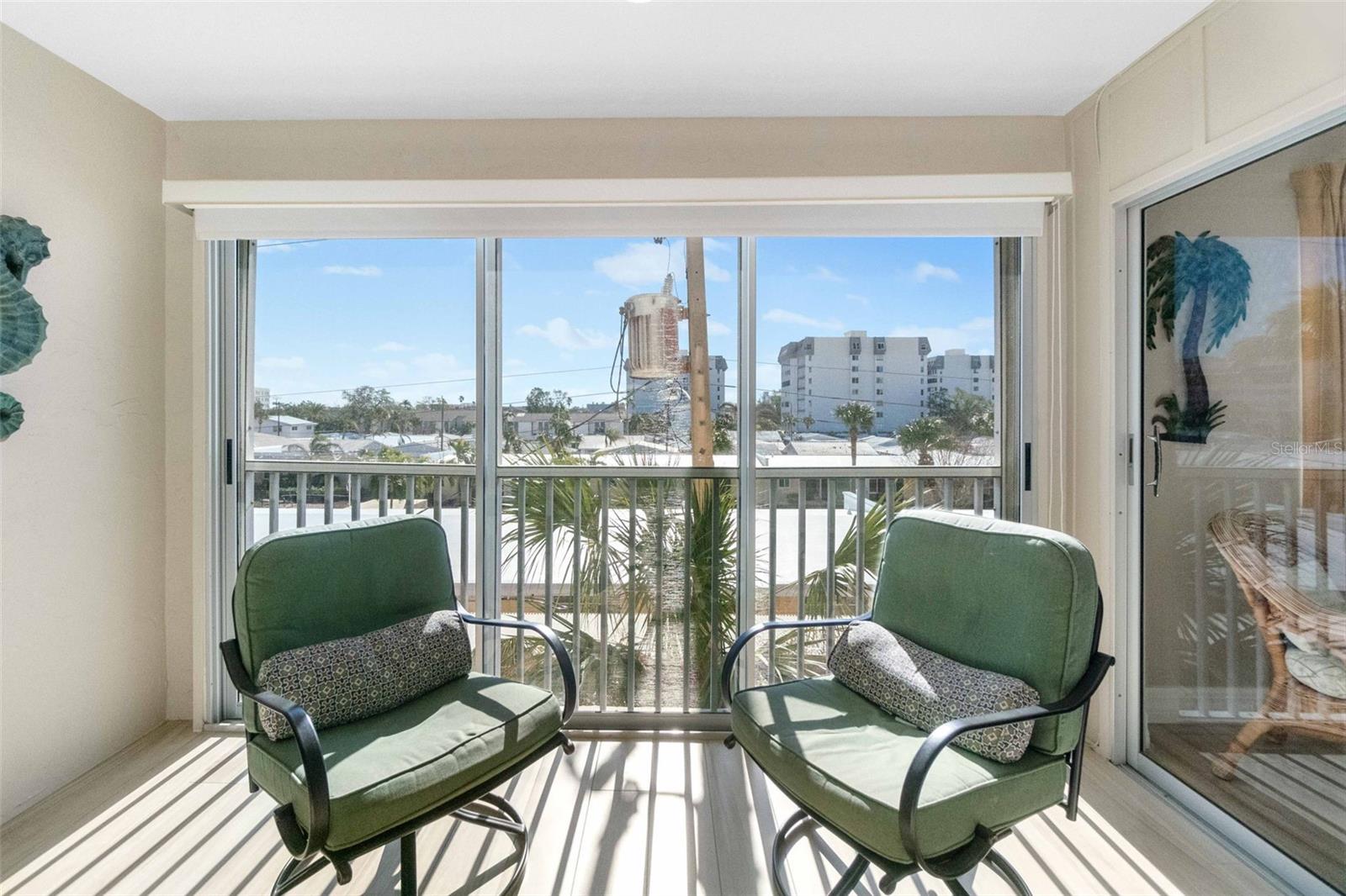 Image 11 of 28 For 5970 Midnight Pass Road 177