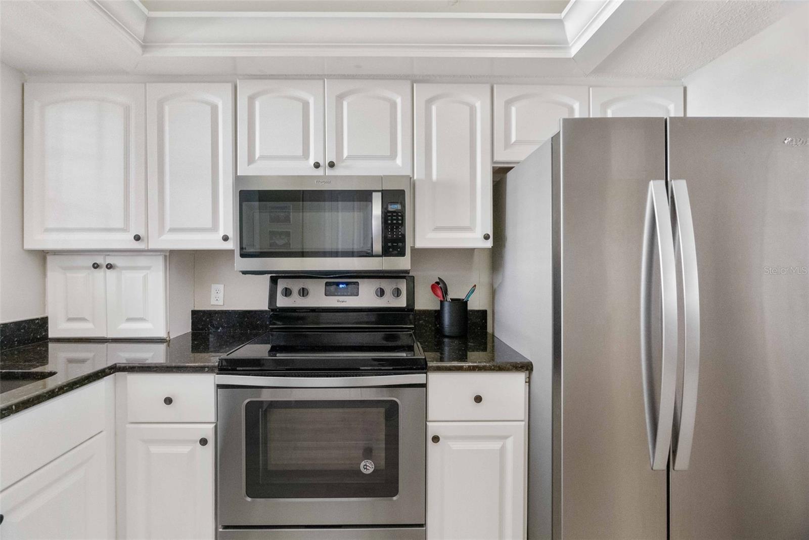 Image 16 of 28 For 5970 Midnight Pass Road 177