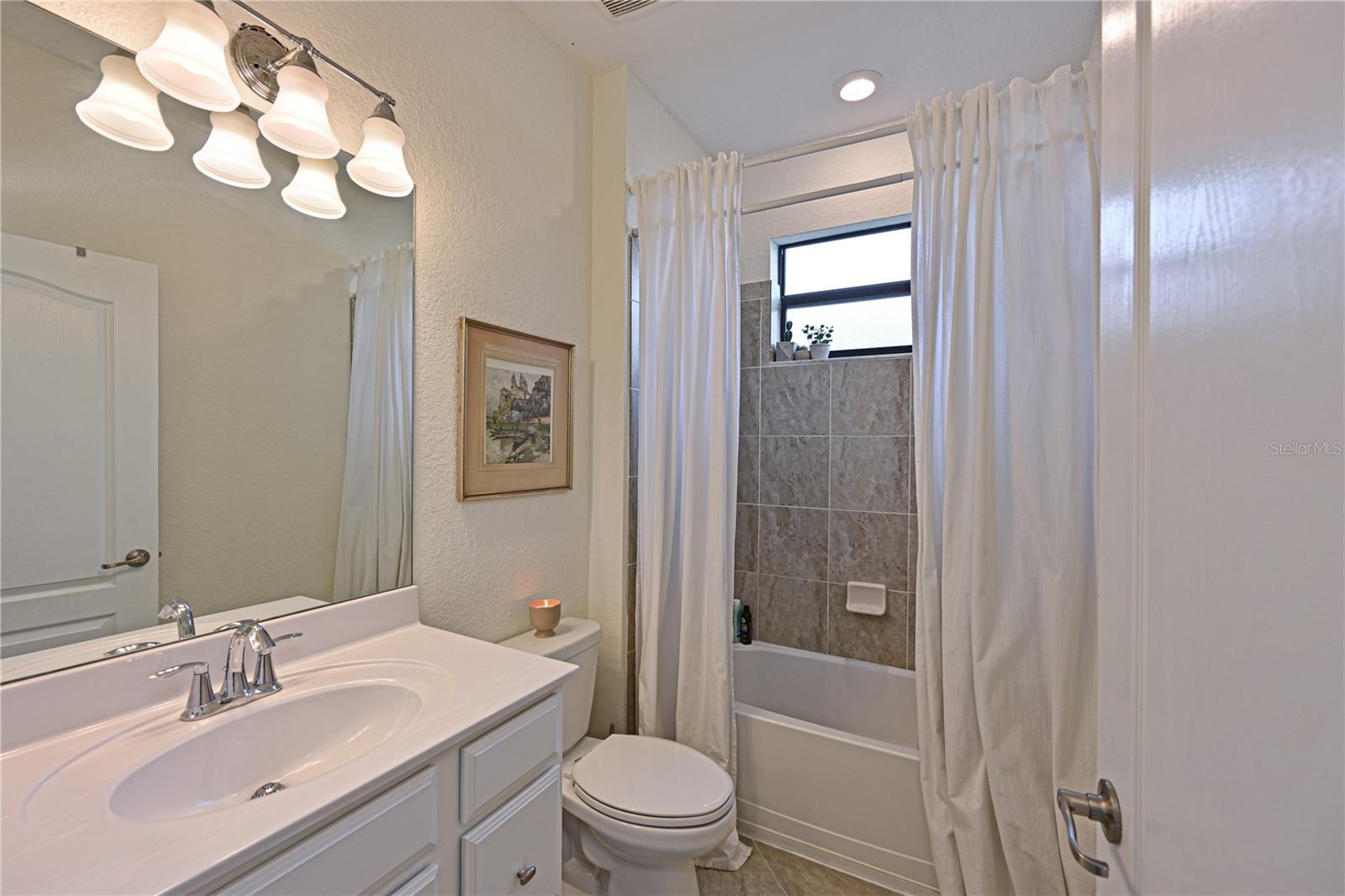 Image 15 of 42 For 11314 Sweetgrass Drive
