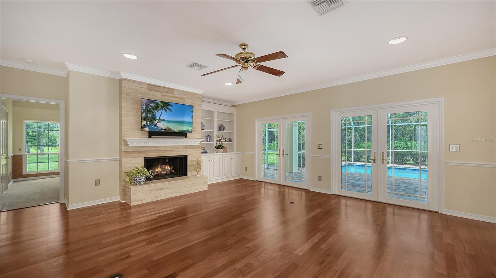 Image 11 of 63 For 7401 Hemlock Lane