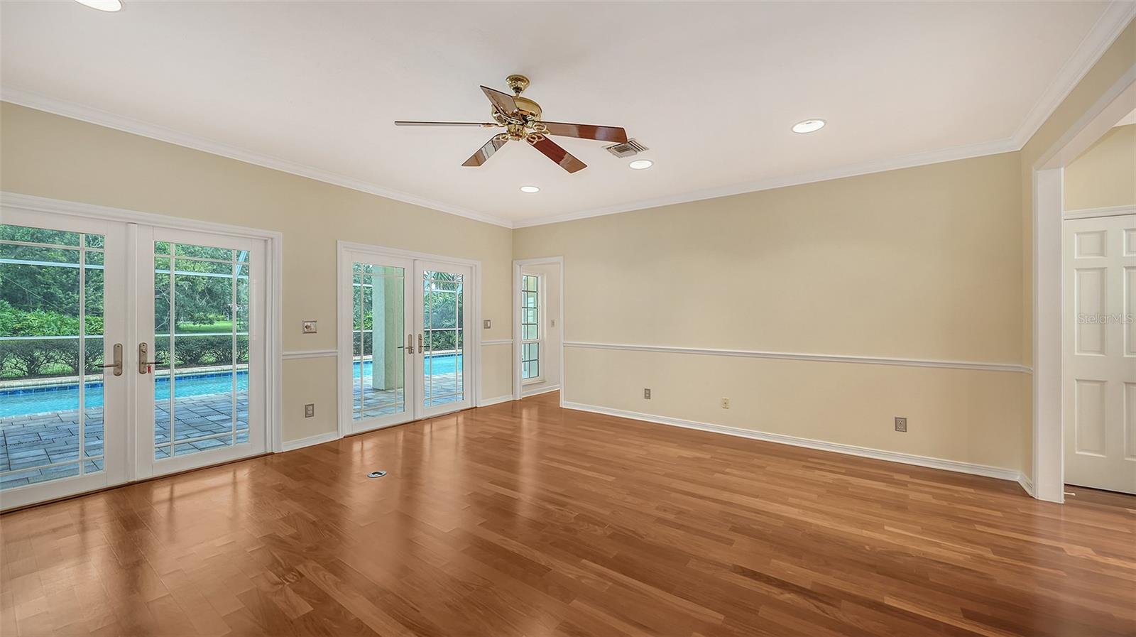 Image 14 of 63 For 7401 Hemlock Lane