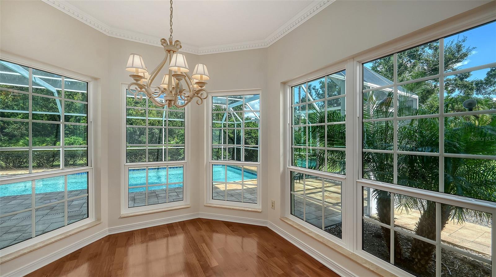 Image 16 of 63 For 7401 Hemlock Lane