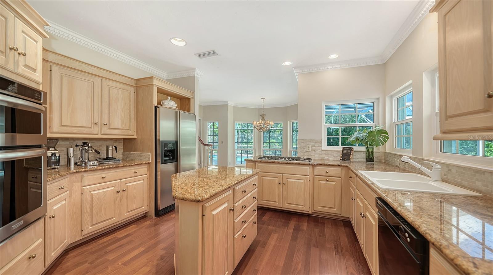 Image 19 of 63 For 7401 Hemlock Lane