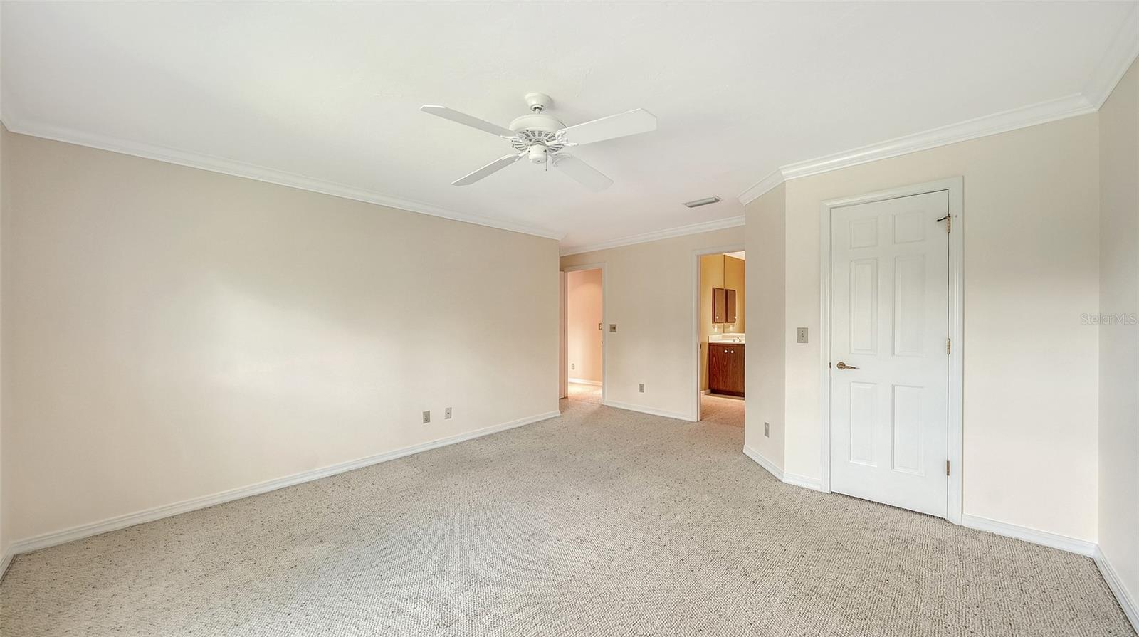 Image 32 of 63 For 7401 Hemlock Lane
