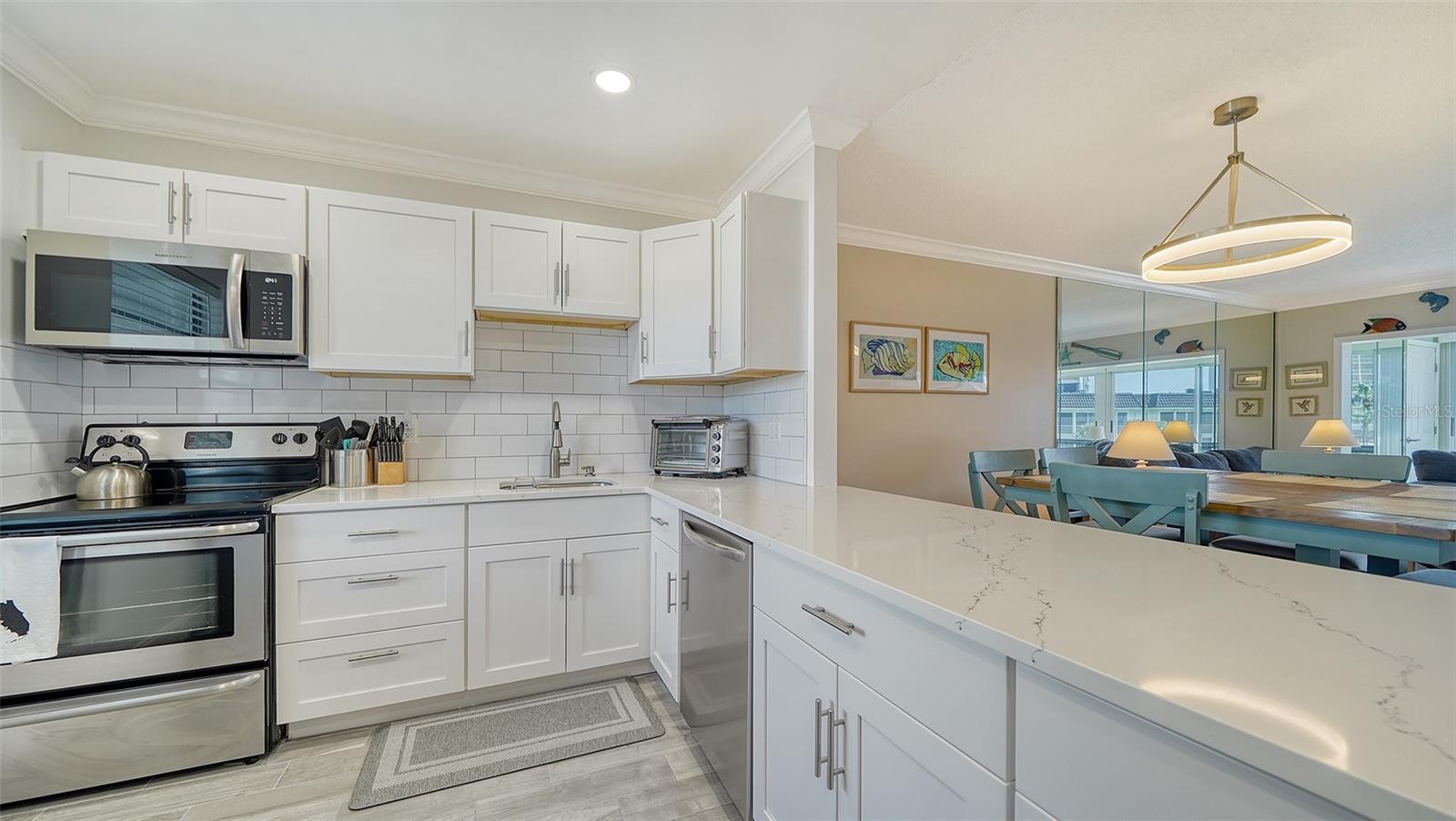 Image 15 of 58 For 4380 Exeter Drive 303