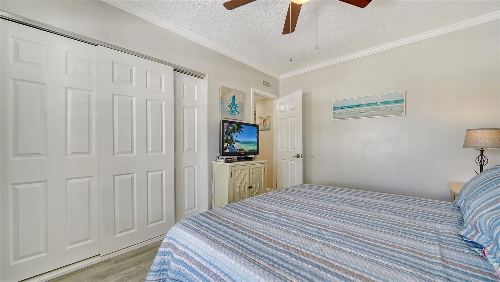 Image 23 of 58 For 4380 Exeter Drive 303