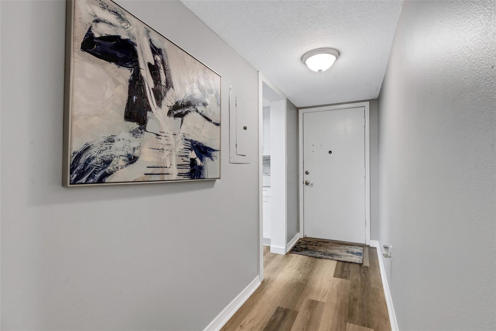 Image 2 of 37 For 3118 Lake Bayshore Drive O216