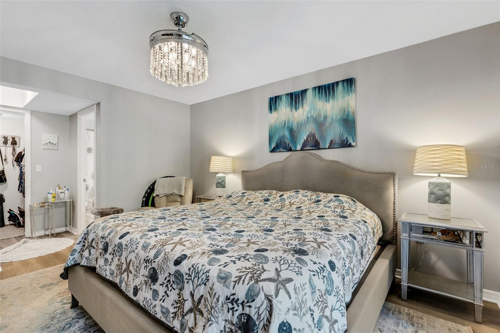 Image 21 of 37 For 3118 Lake Bayshore Drive O216