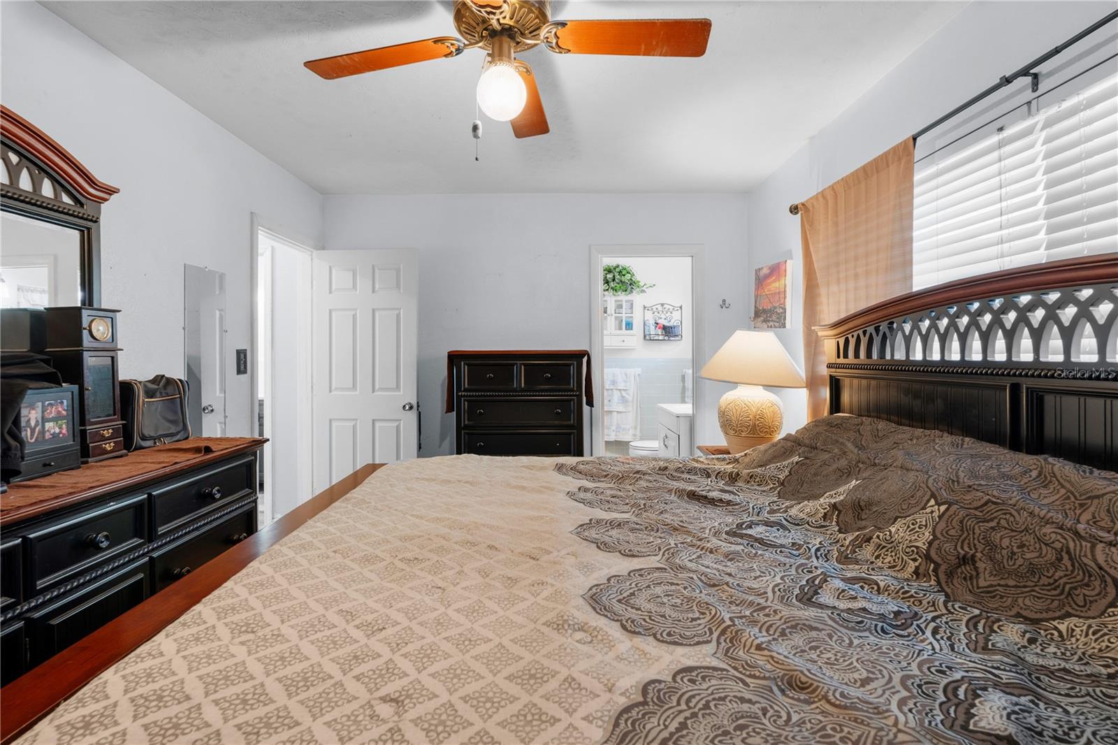 Image 14 of 38 For 2707 27th Avenue Drive W
