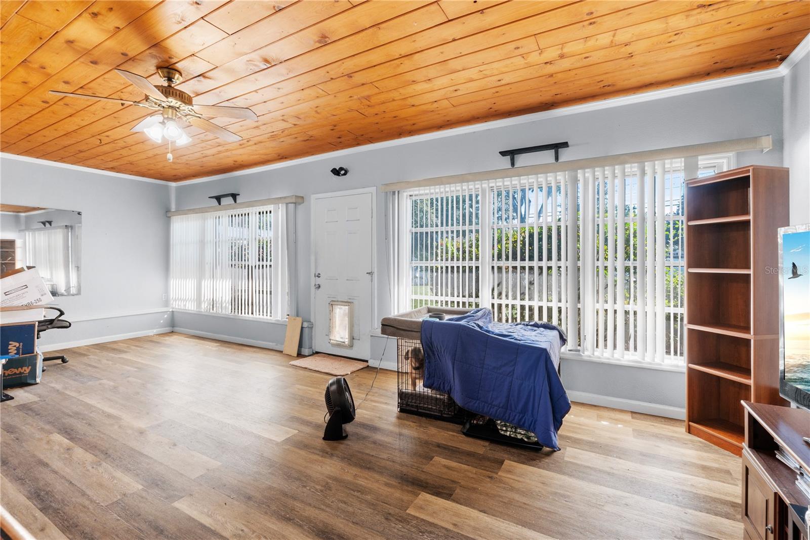 Image 16 of 38 For 2707 27th Avenue Drive W