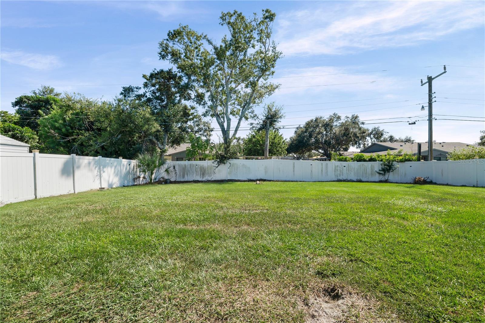 Image 26 of 38 For 2707 27th Avenue Drive W