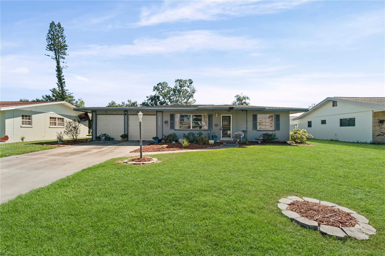 Image 3 of 38 For 2707 27th Avenue Drive W