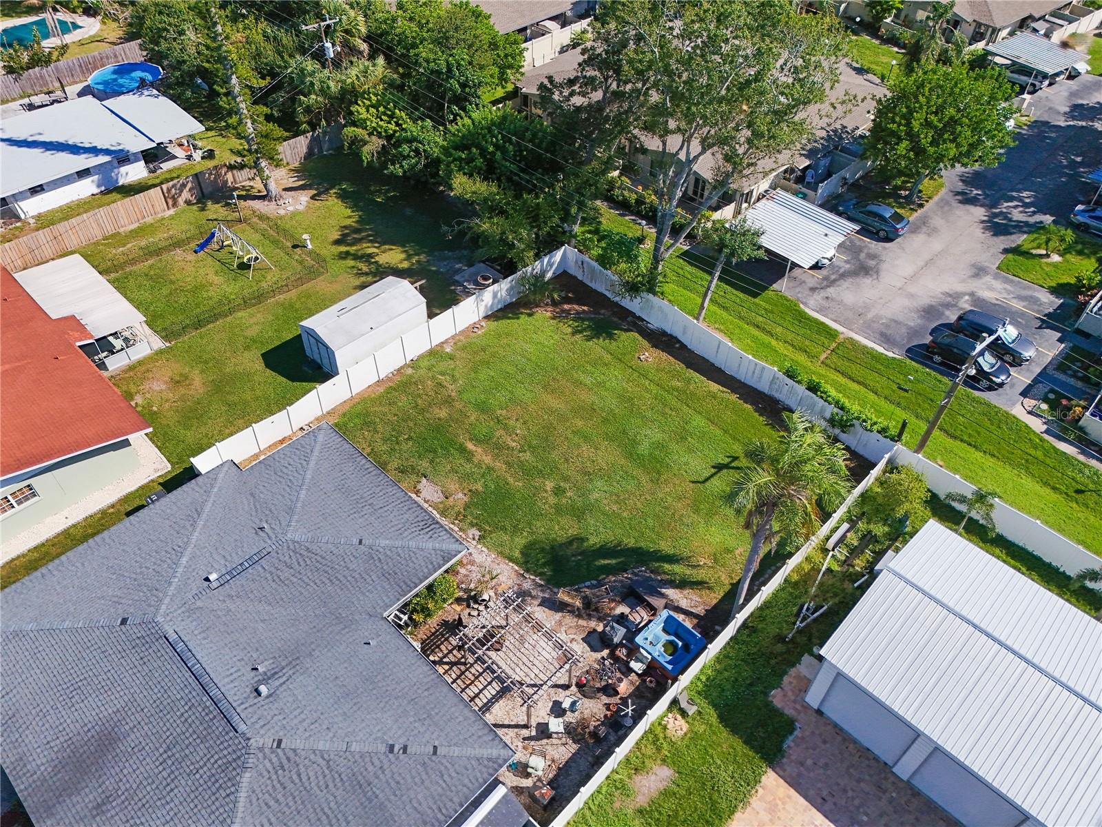 Image 32 of 38 For 2707 27th Avenue Drive W