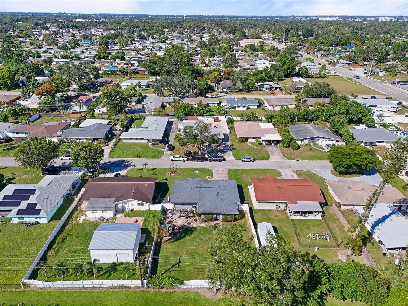 Image 35 of 38 For 2707 27th Avenue Drive W