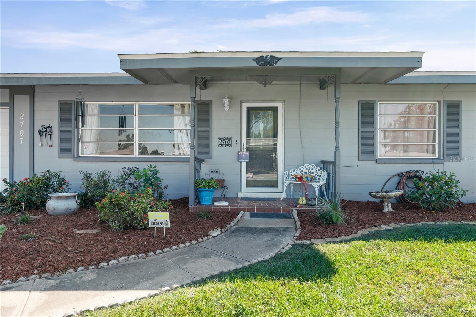 Image 4 of 38 For 2707 27th Avenue Drive W