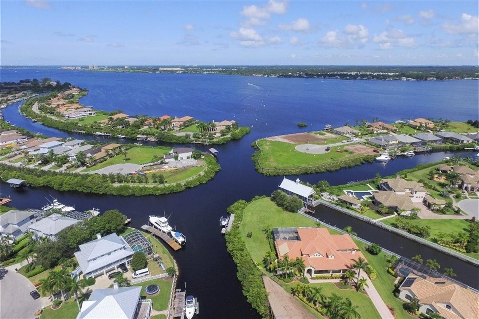 Image 43 of 47 For 4737 Mainsail Drive