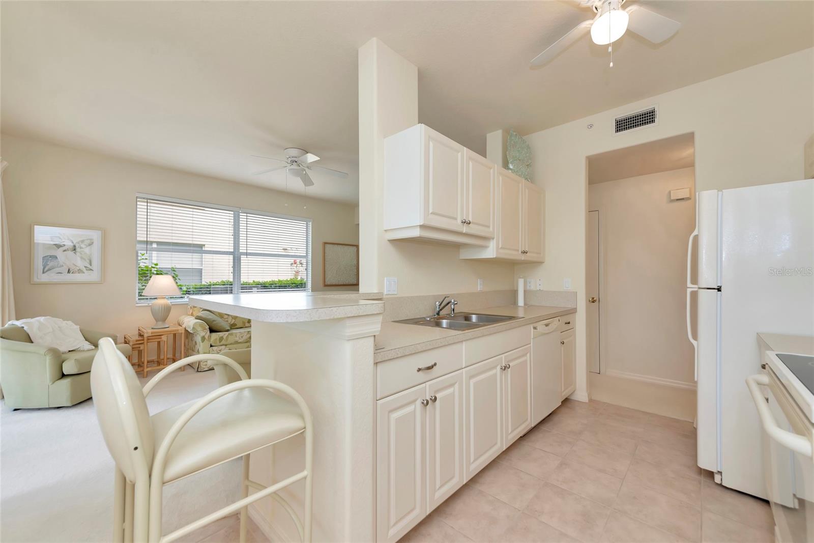 Image 14 of 54 For 4254 Vicenza Drive B