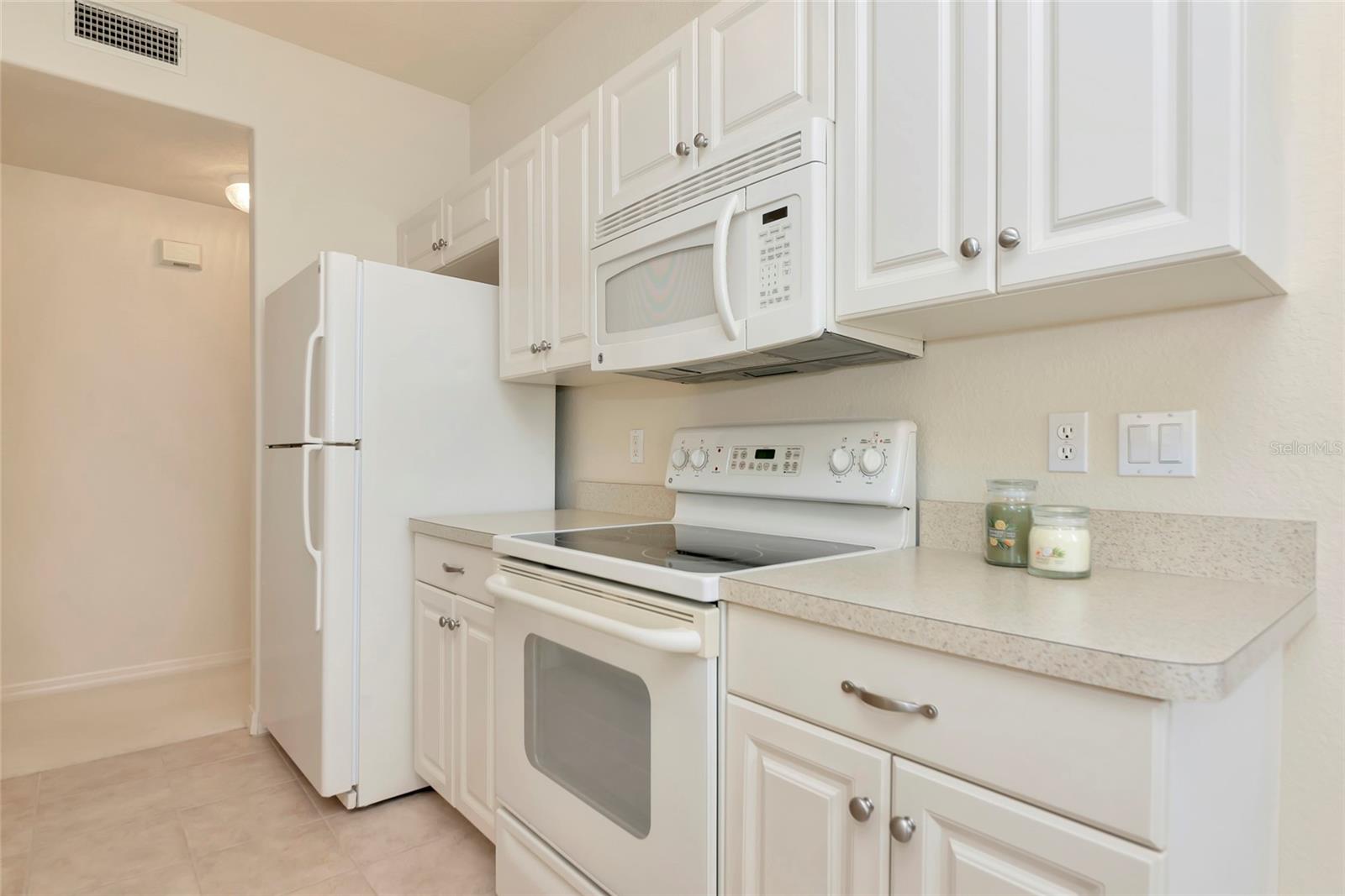 Image 16 of 54 For 4254 Vicenza Drive B