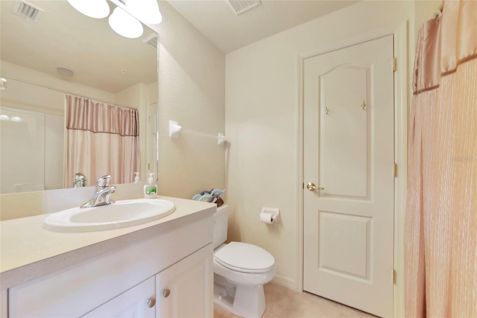 Image 34 of 54 For 4254 Vicenza Drive B