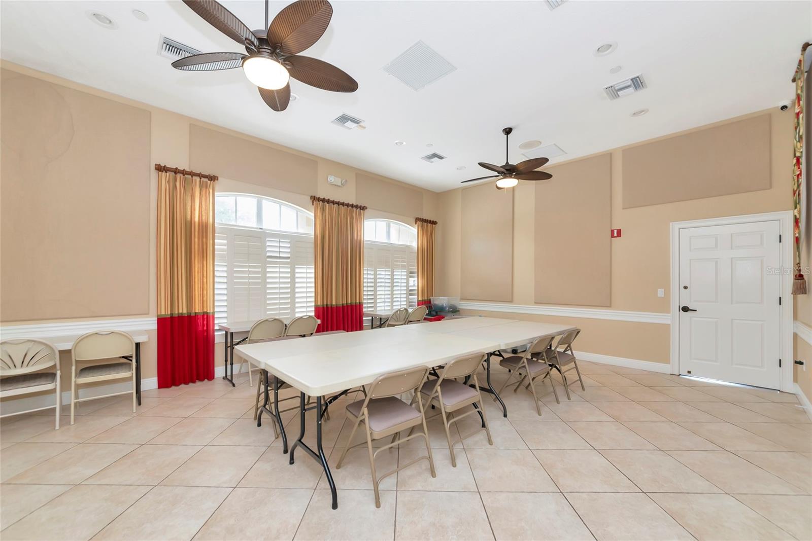 Image 45 of 54 For 4254 Vicenza Drive B