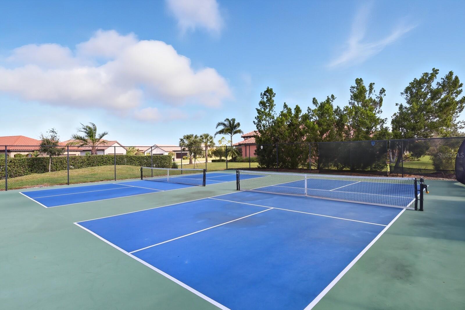 Image 33 of 35 For 220 Benedetto Court