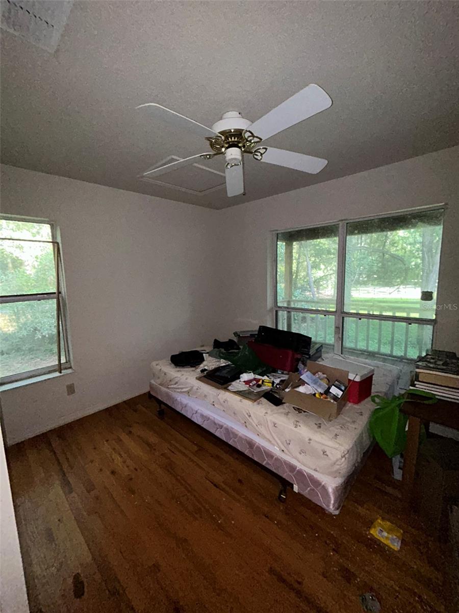 Image 10 of 19 For 380 125th Avenue