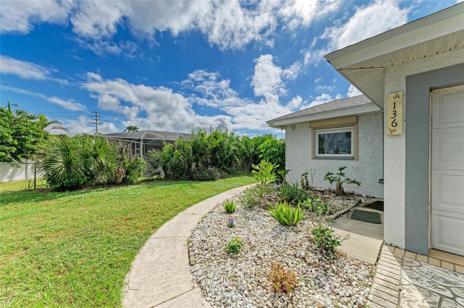 Image 17 of 99 For 136 Bayview Drive