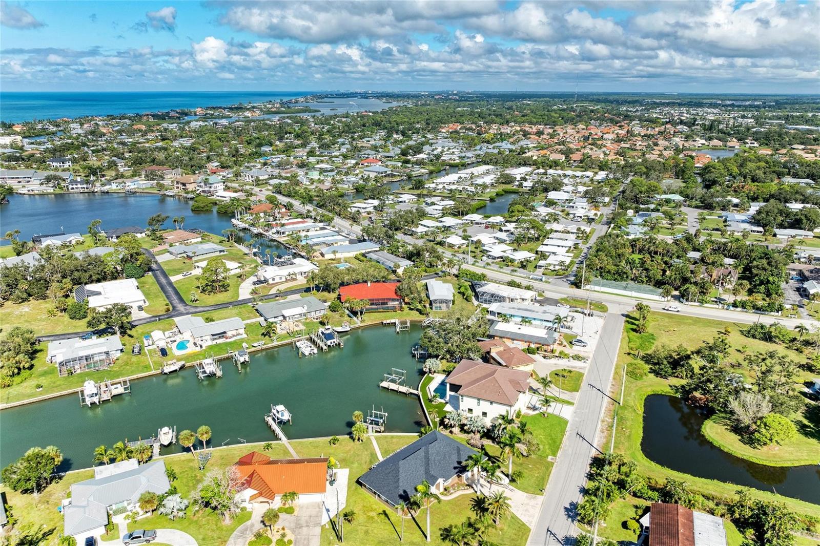 Image 4 of 99 For 136 Bayview Drive