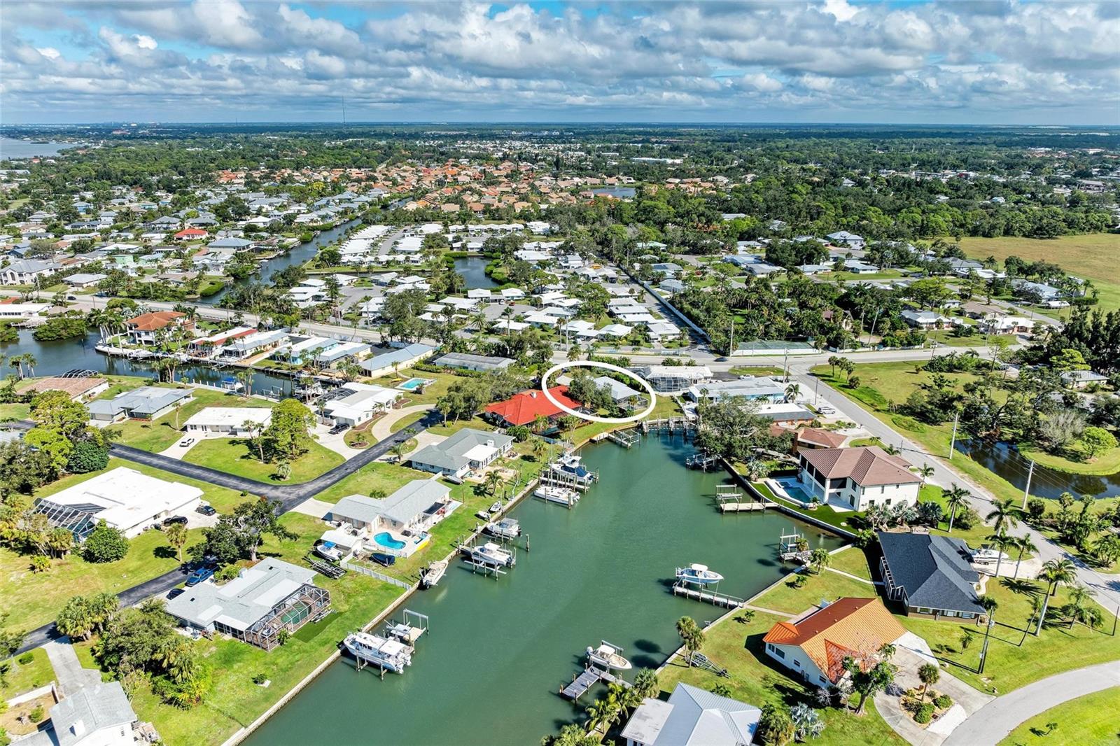 Image 5 of 99 For 136 Bayview Drive