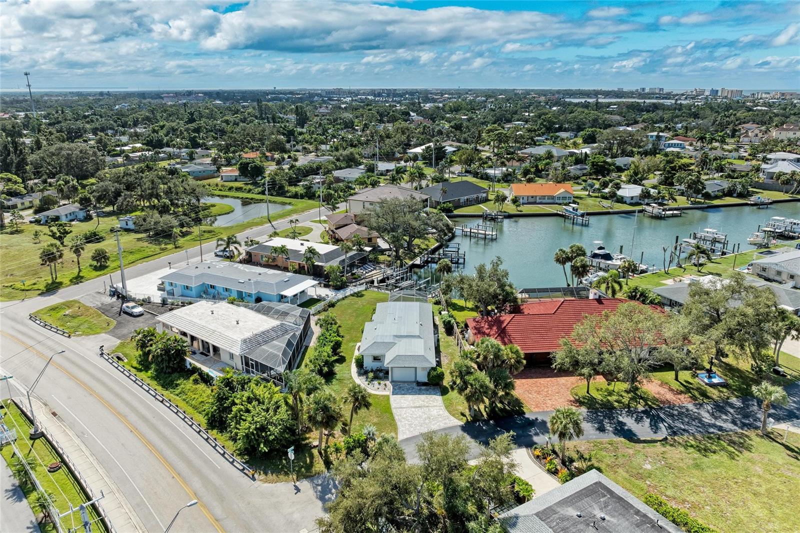 Image 8 of 99 For 136 Bayview Drive