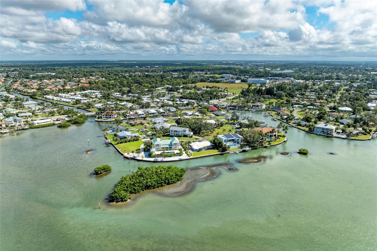 Image 82 of 99 For 136 Bayview Drive