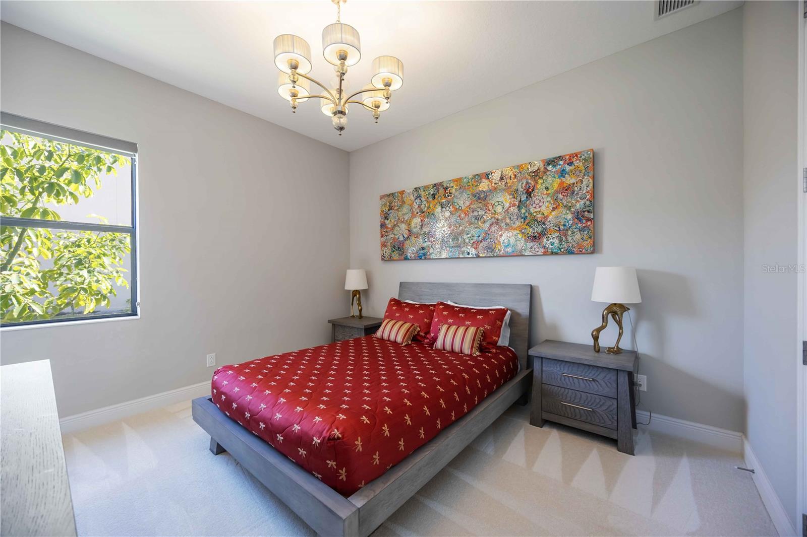 Image 27 of 66 For 10656 Glencorse Terrace