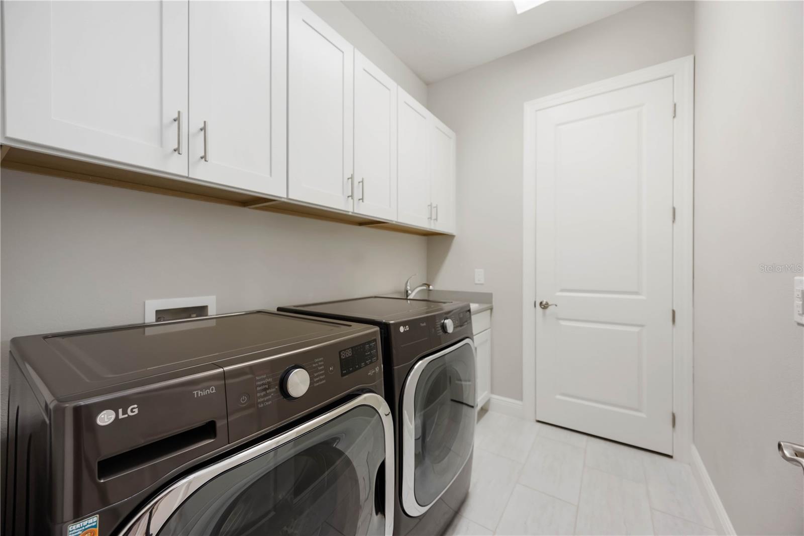 Image 30 of 66 For 10656 Glencorse Terrace