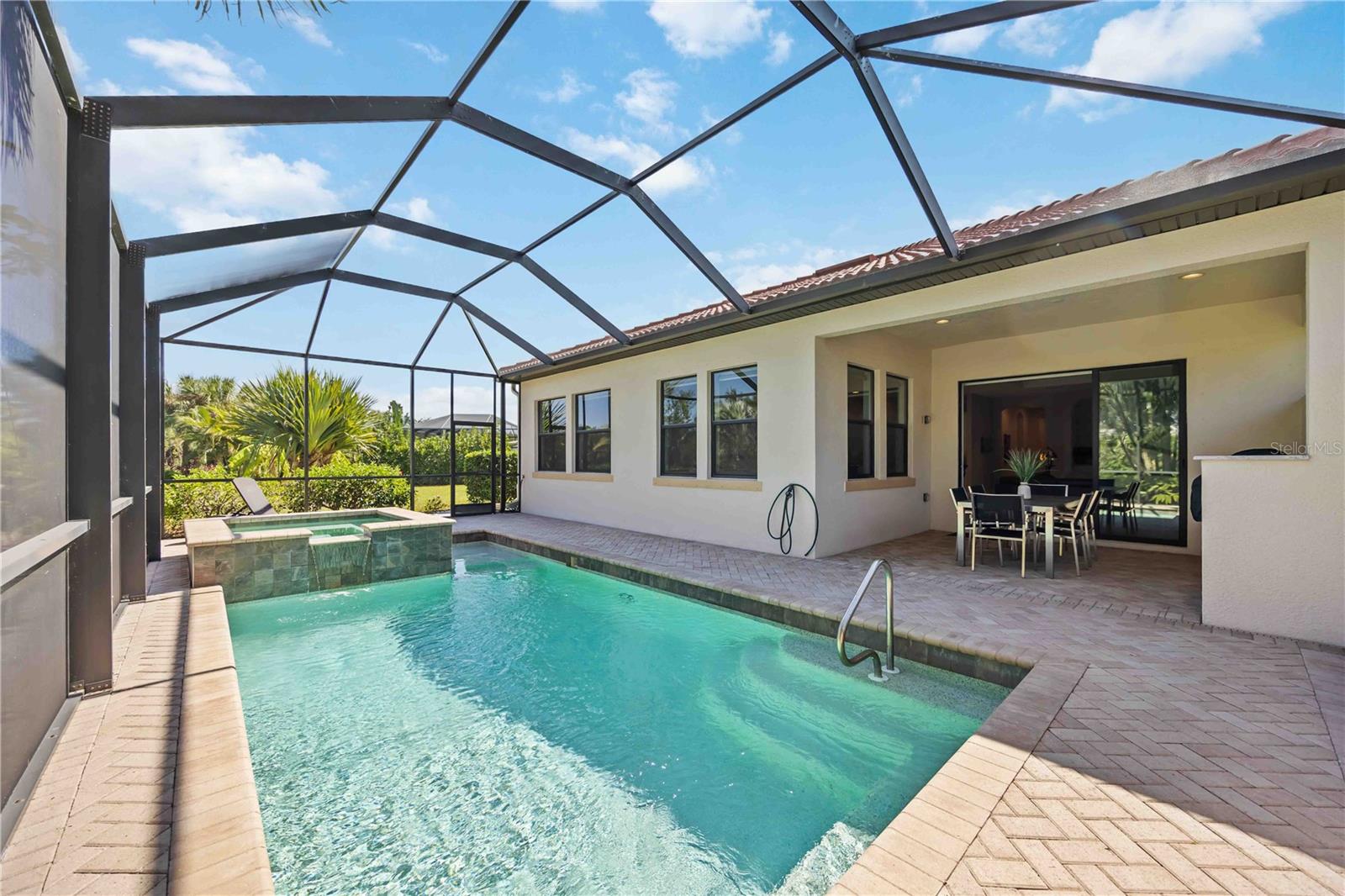 Image 37 of 66 For 10656 Glencorse Terrace