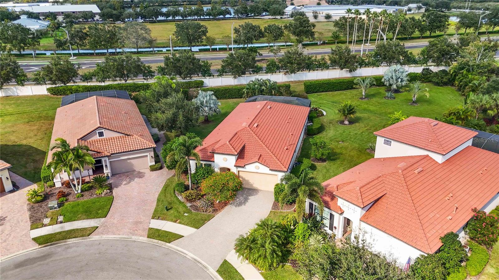 Image 54 of 66 For 10656 Glencorse Terrace