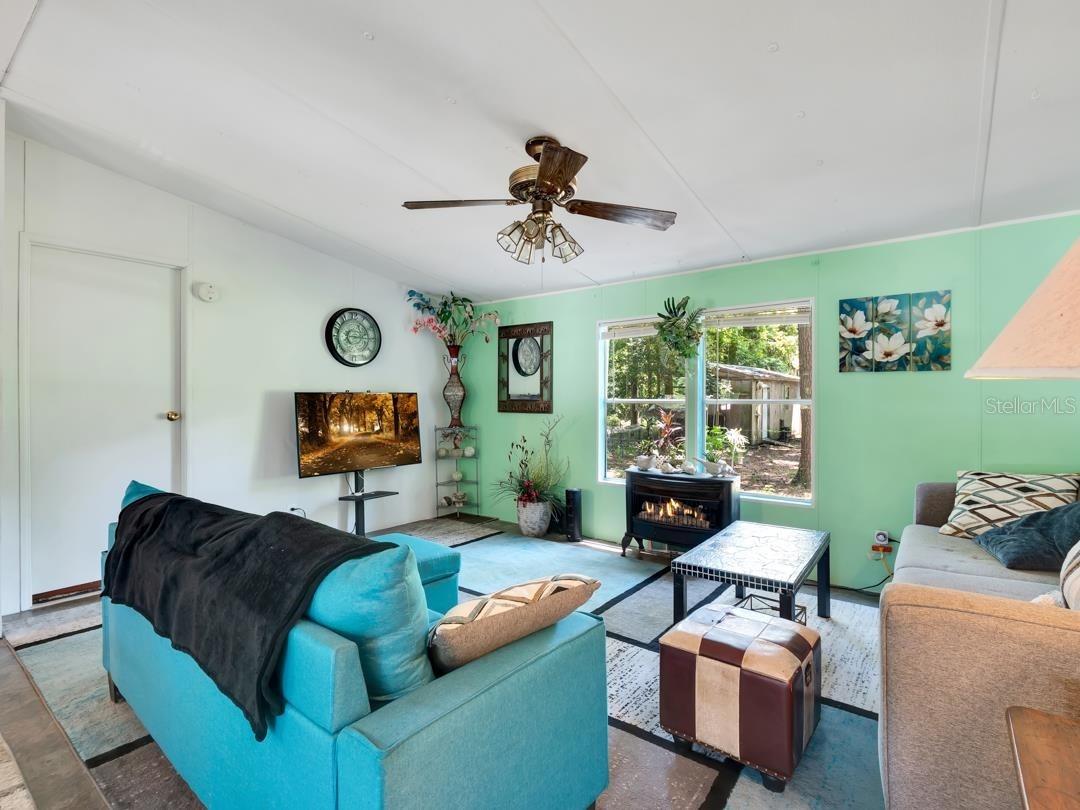 Image 7 of 27 For 4053 63rd Avenue