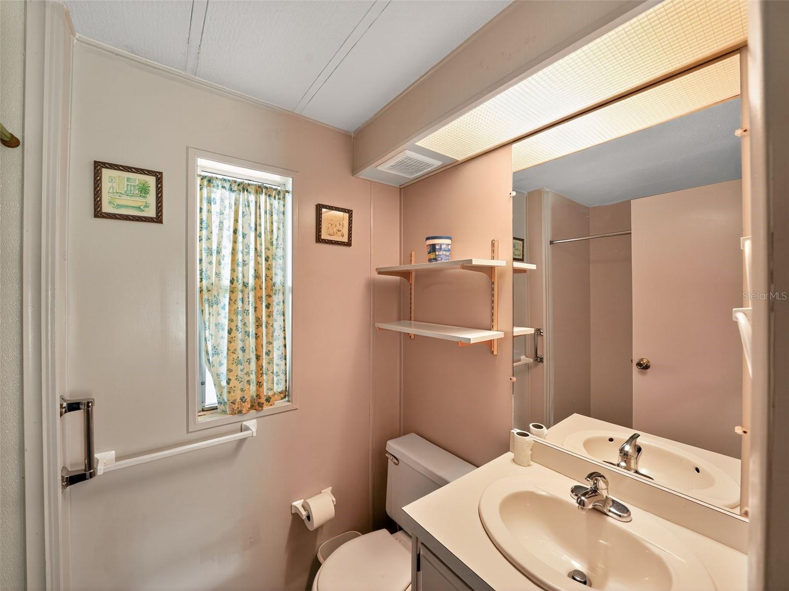 Image 14 of 17 For 358 Caloosa Court
