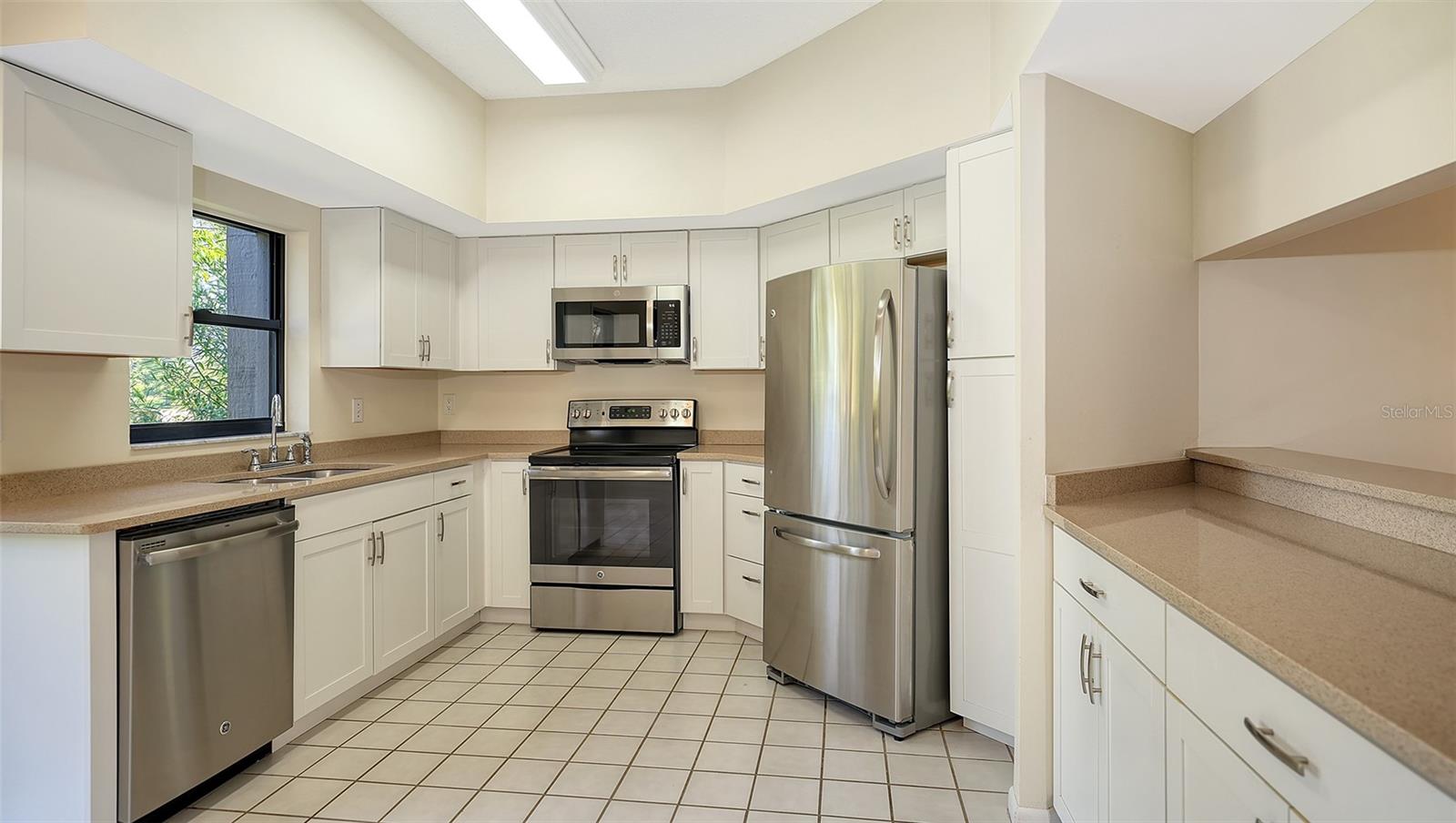 Image 13 of 68 For 1603 Starling Drive 101