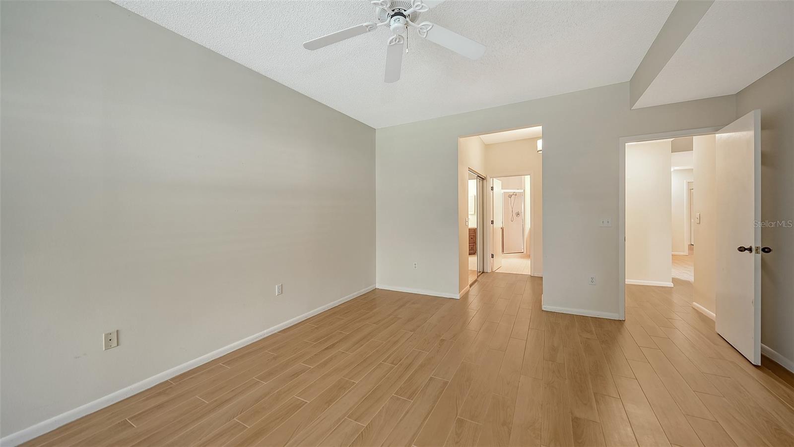 Image 18 of 68 For 1603 Starling Drive 101