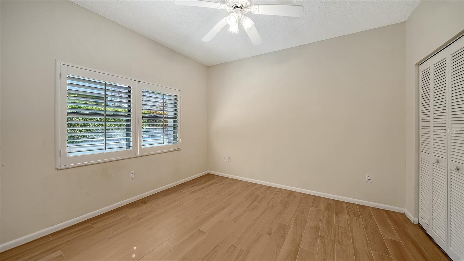 Image 21 of 68 For 1603 Starling Drive 101