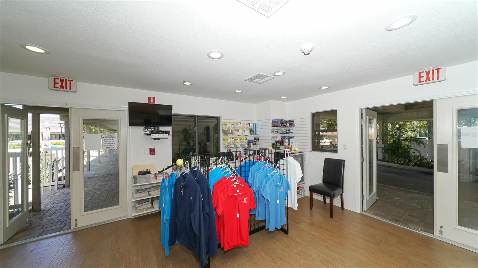 Image 40 of 68 For 1603 Starling Drive 101
