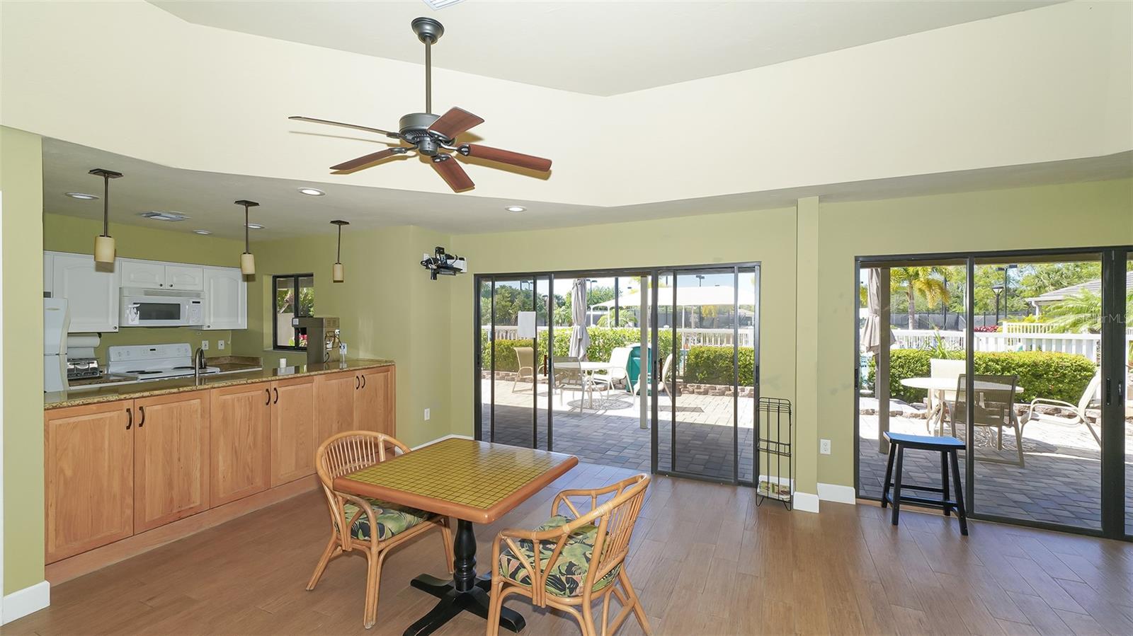 Image 43 of 68 For 1603 Starling Drive 101