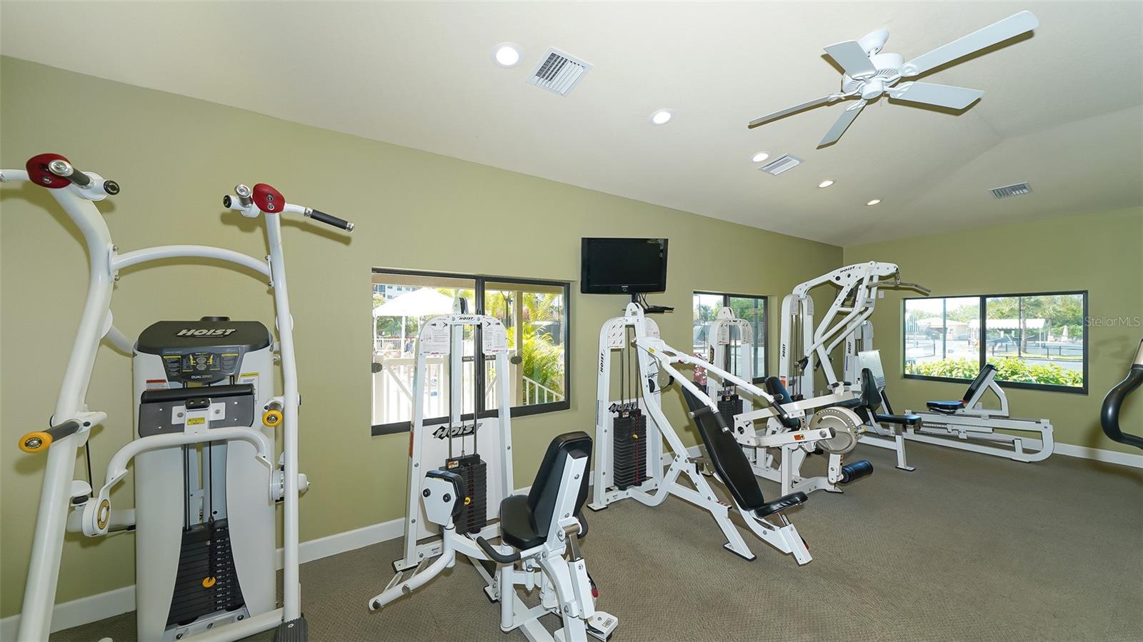 Image 45 of 68 For 1603 Starling Drive 101
