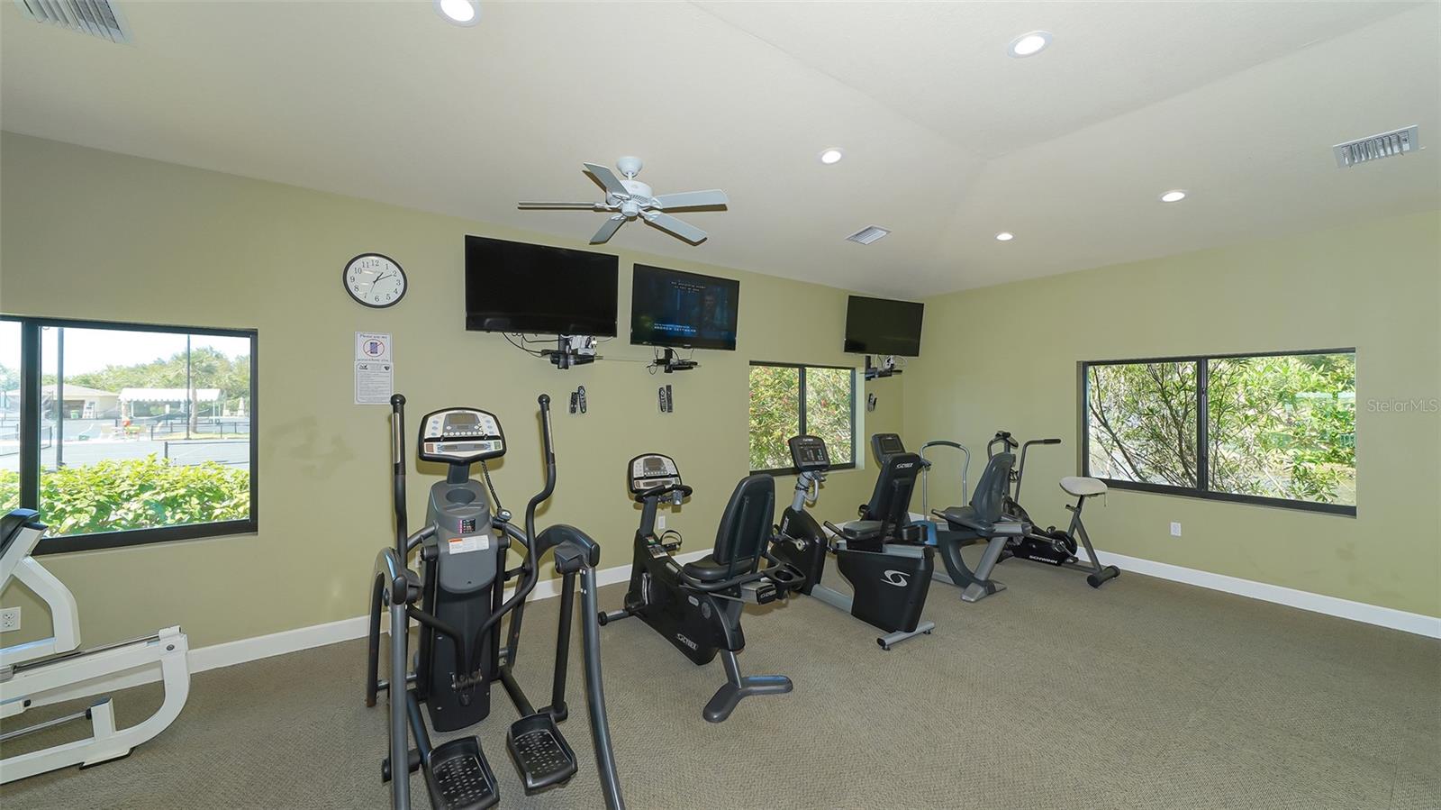 Image 46 of 68 For 1603 Starling Drive 101
