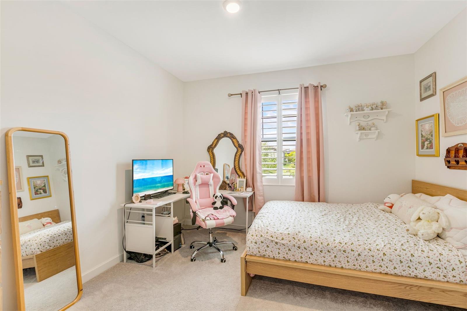Image 21 of 46 For 5235 Coral Reef Way