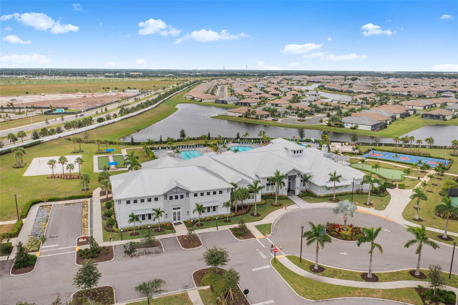 Image 26 of 46 For 5235 Coral Reef Way