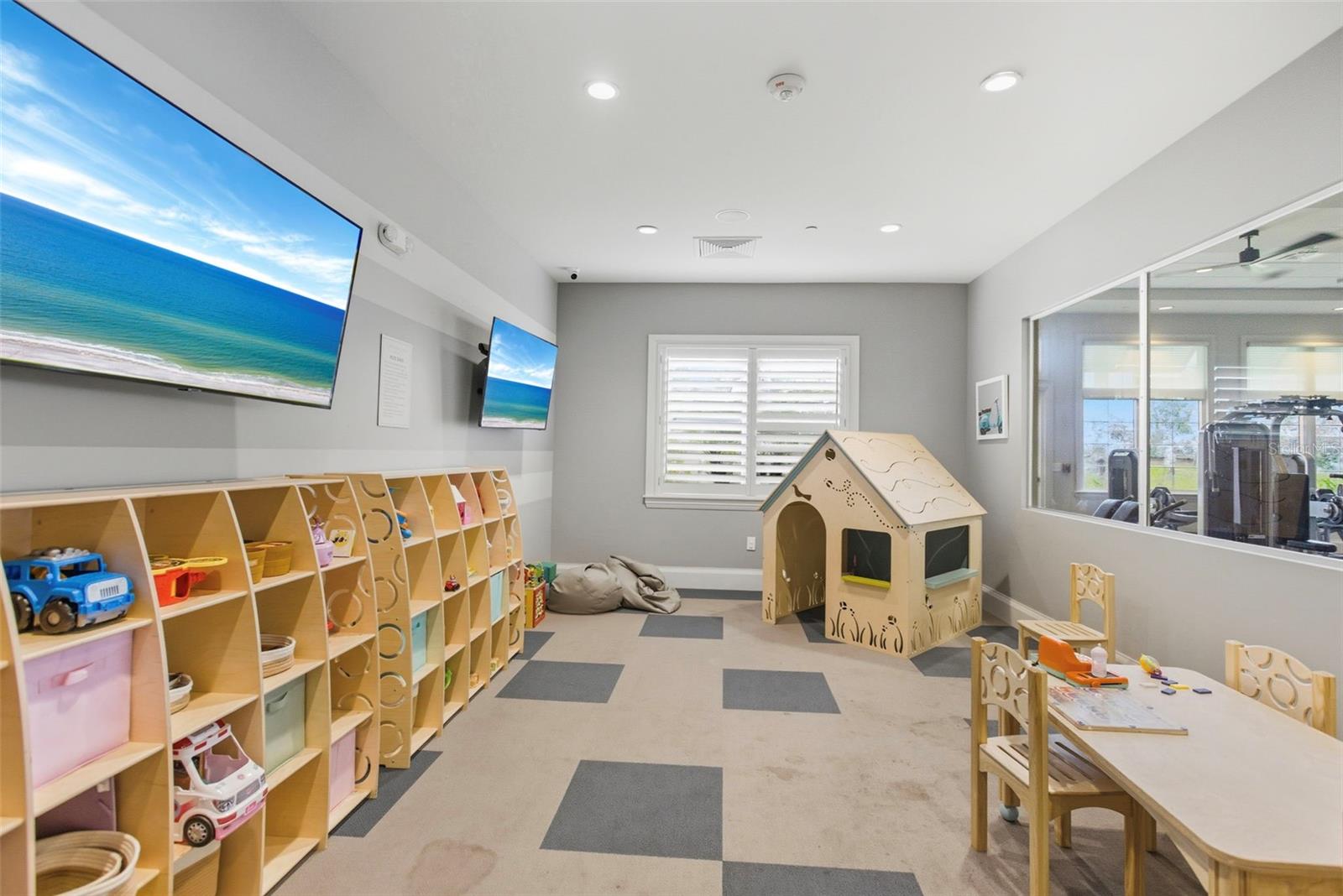 Image 33 of 46 For 5235 Coral Reef Way