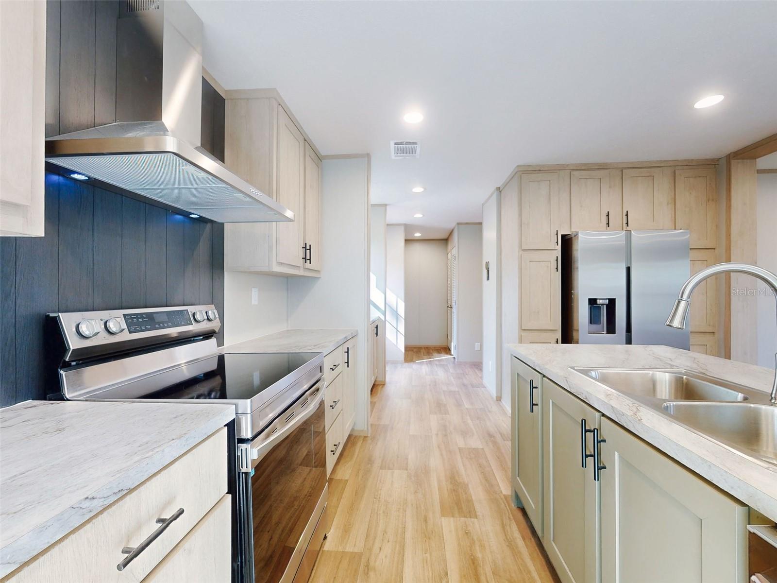 Image 12 of 67 For 660 131 Avenue