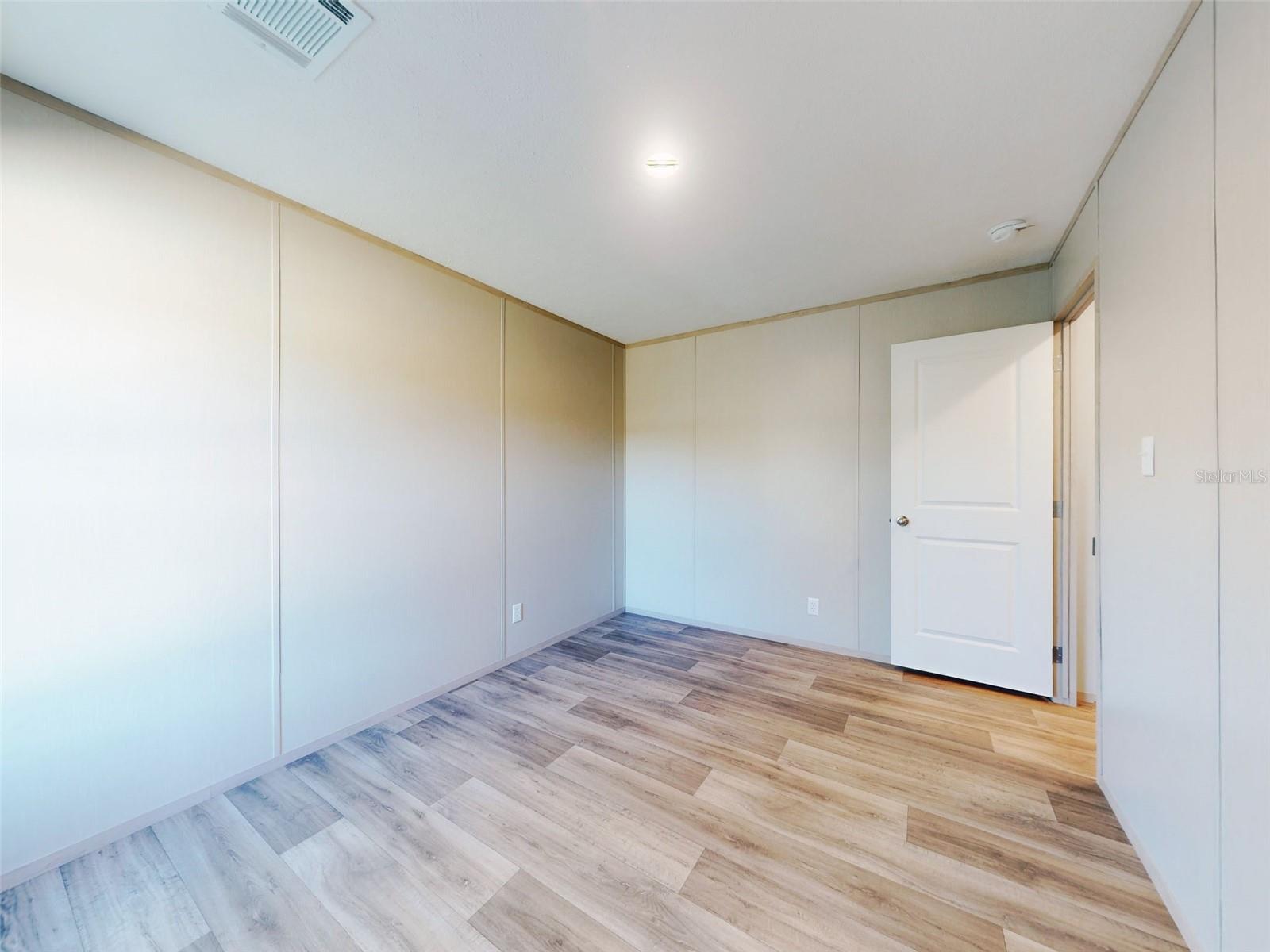 Image 24 of 67 For 660 131 Avenue