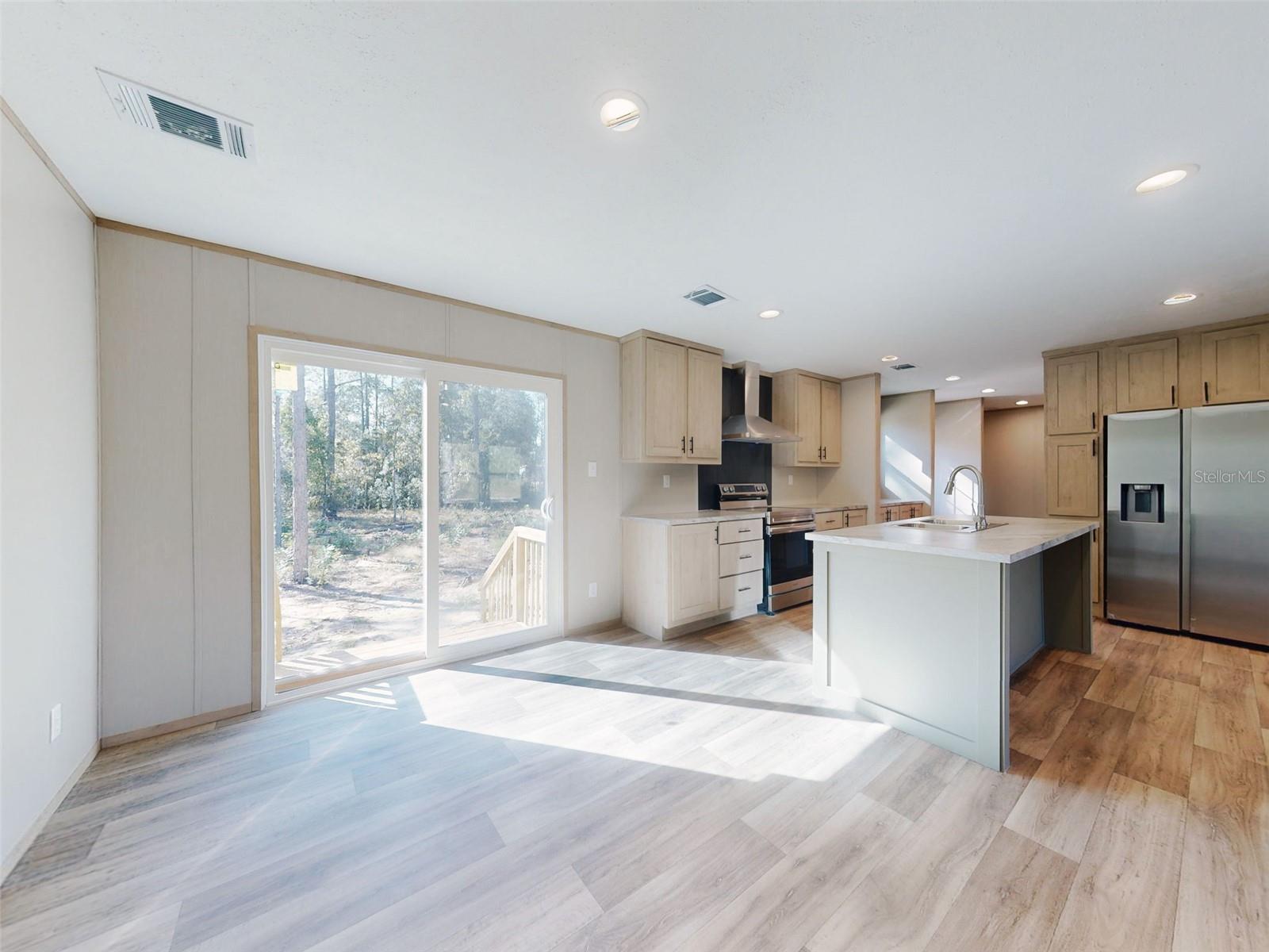 Image 6 of 67 For 660 131 Avenue